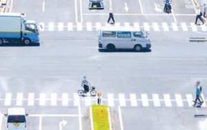 冷泉コラム_2025年9月号（外国人ドライバーによる日本での運転）